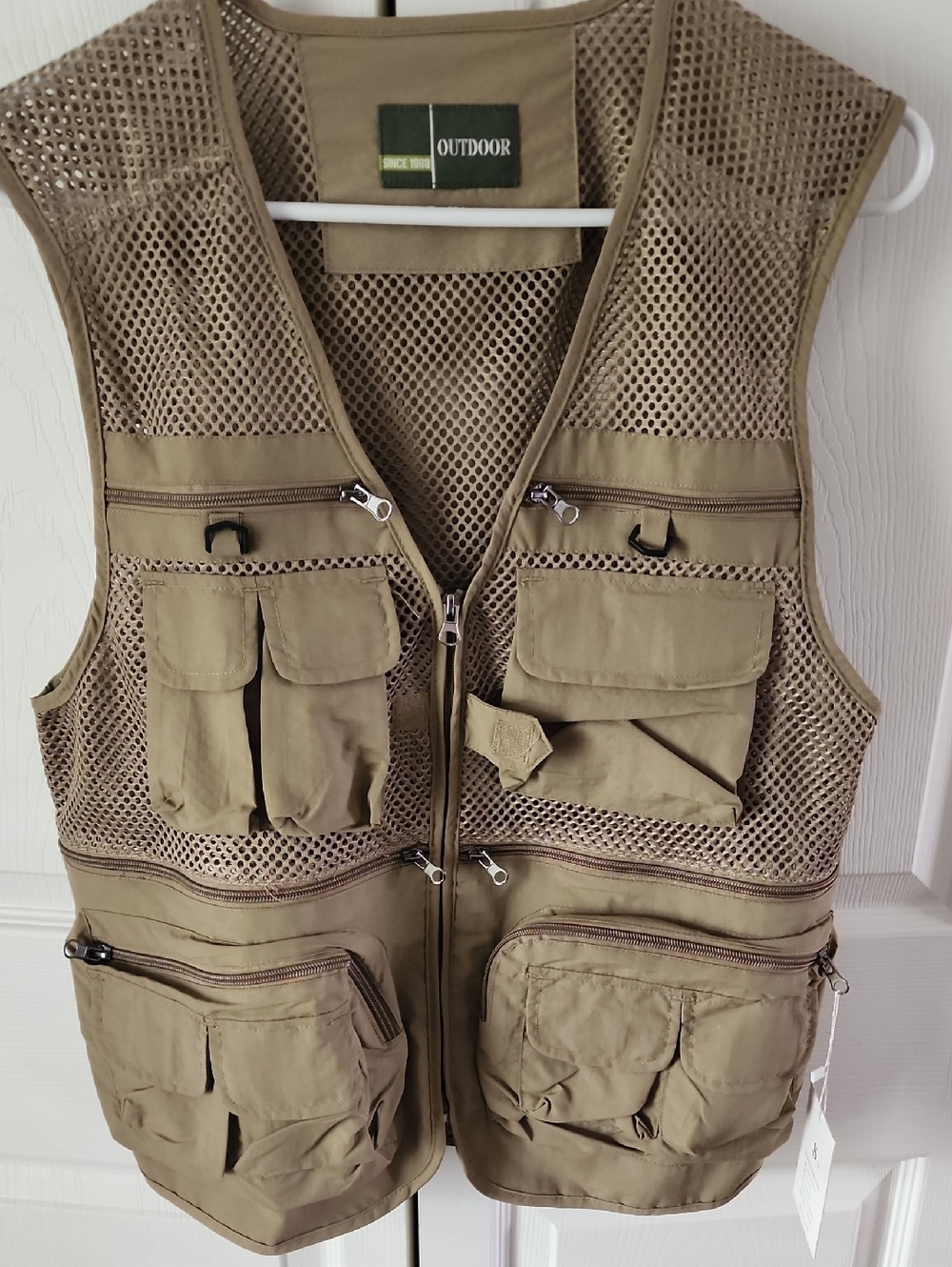 Outdoor Mesh Utility/Fishing Vest in Olive/Tan